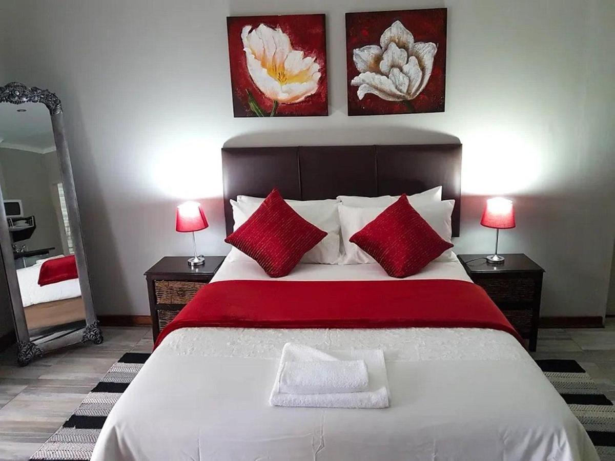 Gemstone Guest House Klerksdorp Kültér fotó
