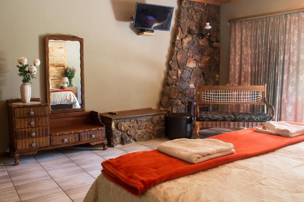 Gemstone Guest House Klerksdorp Kültér fotó
