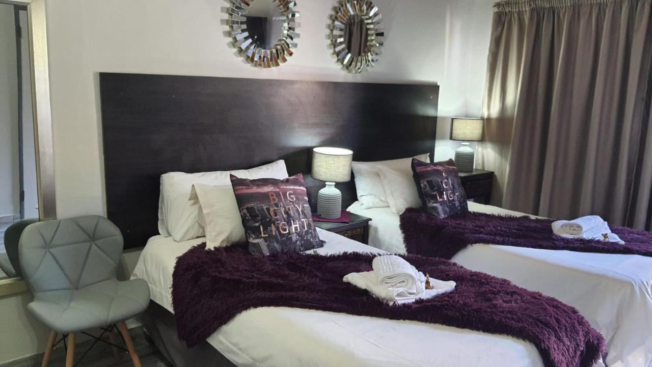 Gemstone Guest House Klerksdorp Kültér fotó