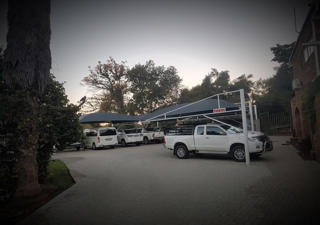 Gemstone Guest House Klerksdorp Kültér fotó