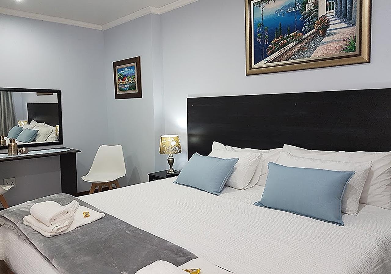 Gemstone Guest House Klerksdorp Kültér fotó