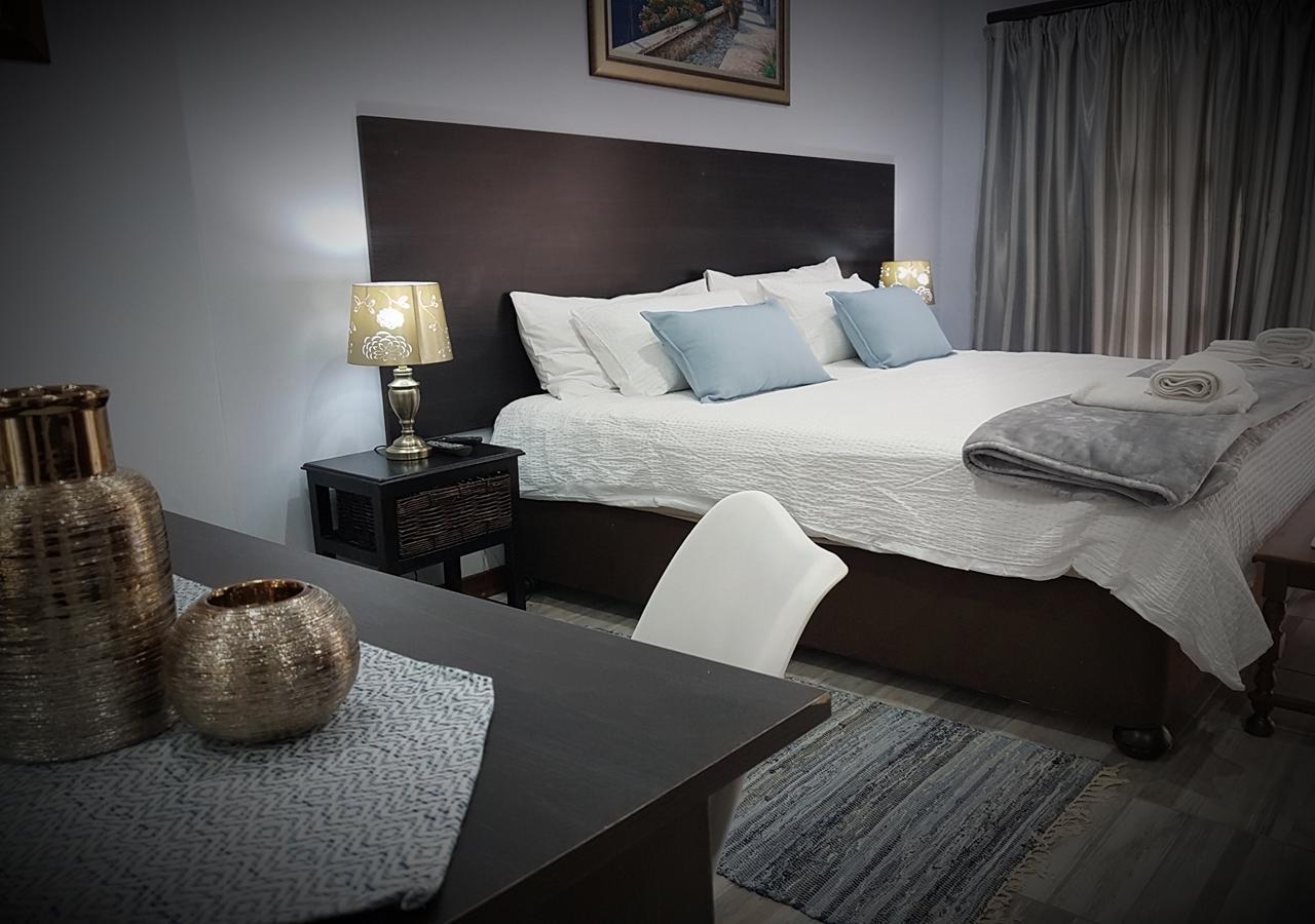 Gemstone Guest House Klerksdorp Kültér fotó